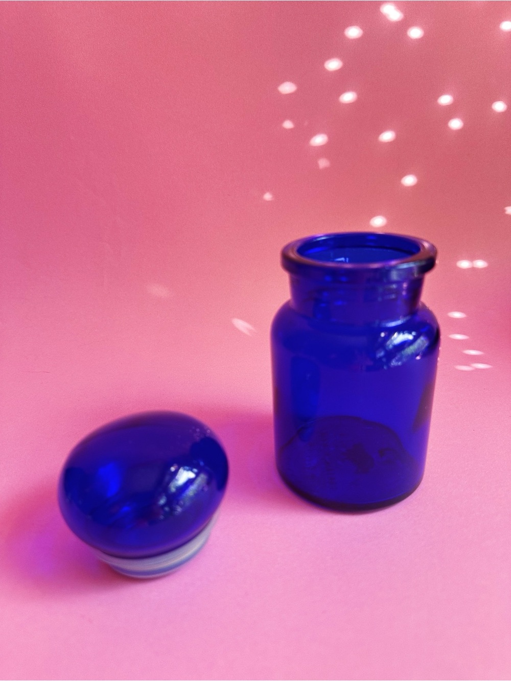 Vintage Cobalt Blue Glass Apothecary Jar with Round Stopper - Picture 4 of 5